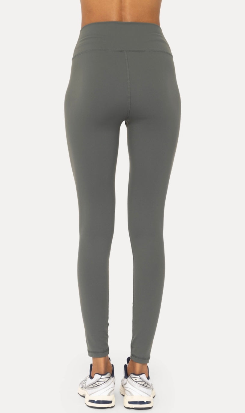 Mono B active wear Nylon-Blend Essential Solid
Leggings