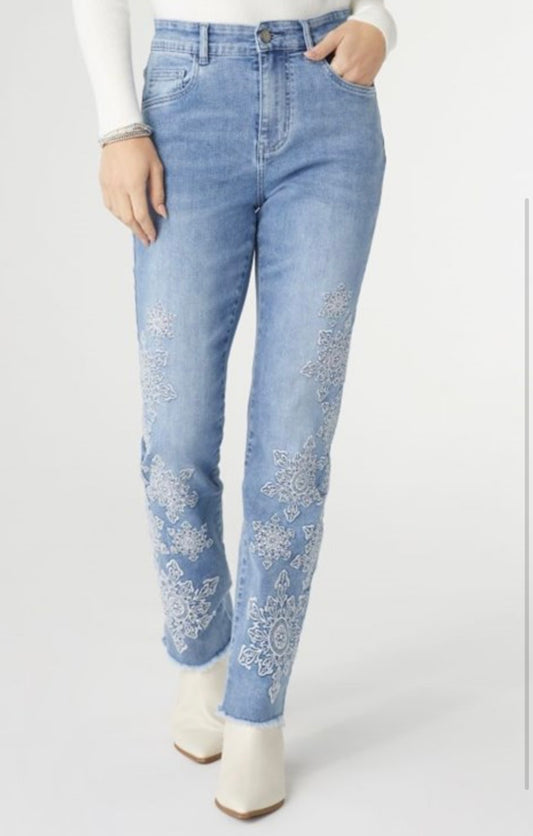 Ever stretch boyfriend with snowflake embroidery by Coco and Carmen