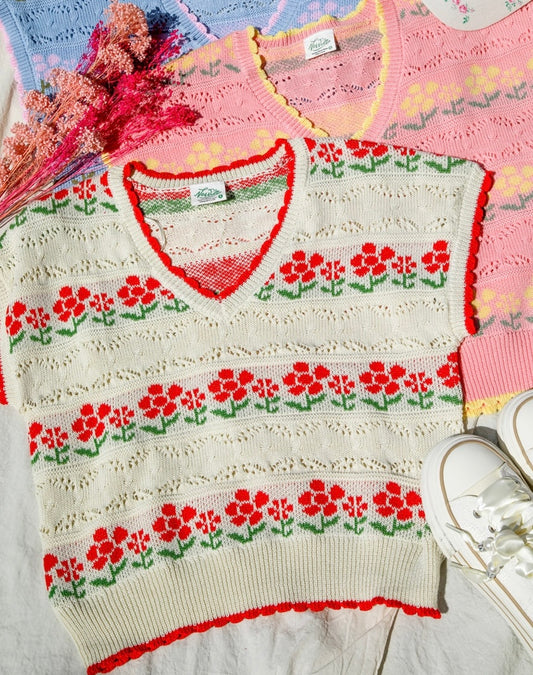 Floral Graphic
Knit Sweater Vest