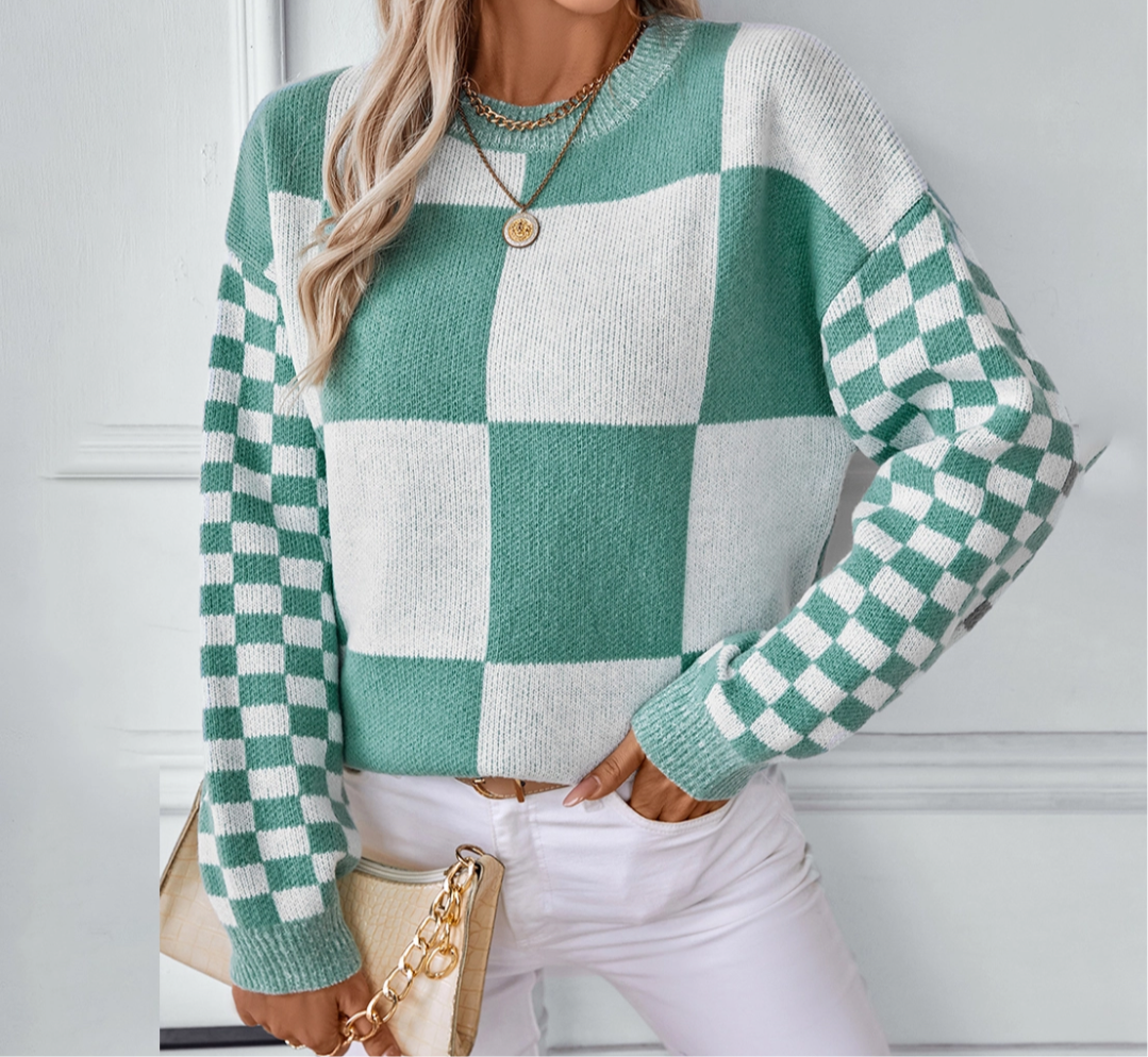 Contrasting Checked Pullover Knit Sweater