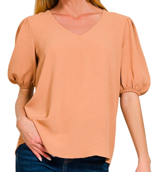 WOVEN AIRFLOW V-NECK
PUFF SLEEVE TOP